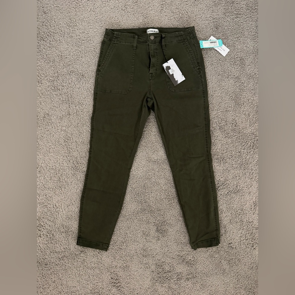 Studio Blue | Sophia Utility Pocket Pant | Ankle Pants